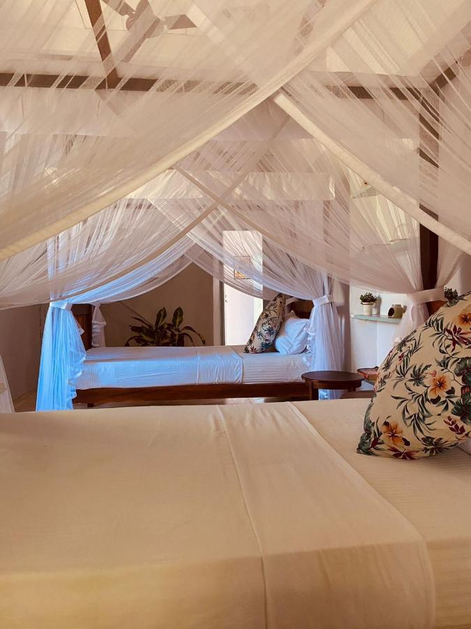 Cafe Ceylon Bed & Breakfast Koggala Exterior foto