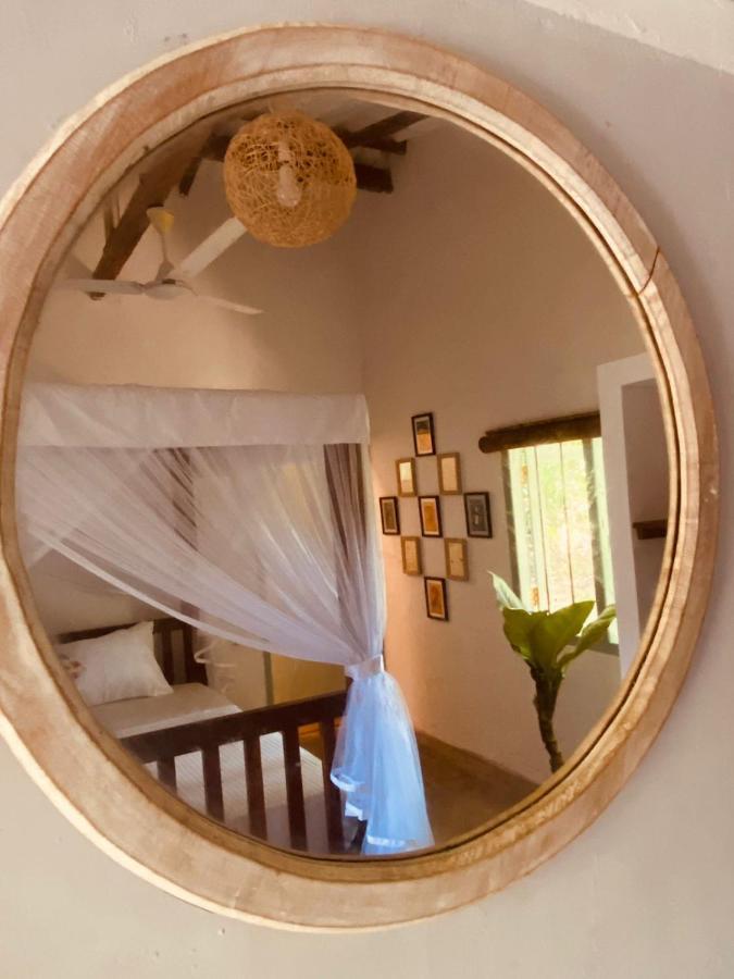 Cafe Ceylon Bed & Breakfast Koggala Exterior foto