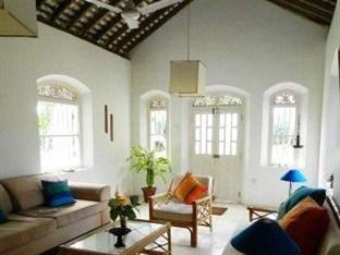 Cafe Ceylon Bed & Breakfast Koggala Exterior foto